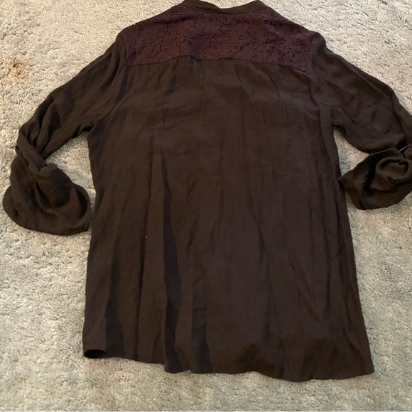 Button down shirt - Picture 2 of 3